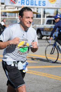 Extasiado llegando a la meta